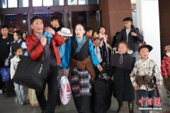 青藏铁路拉萨火车站2026年春运发送旅客30.8万人次